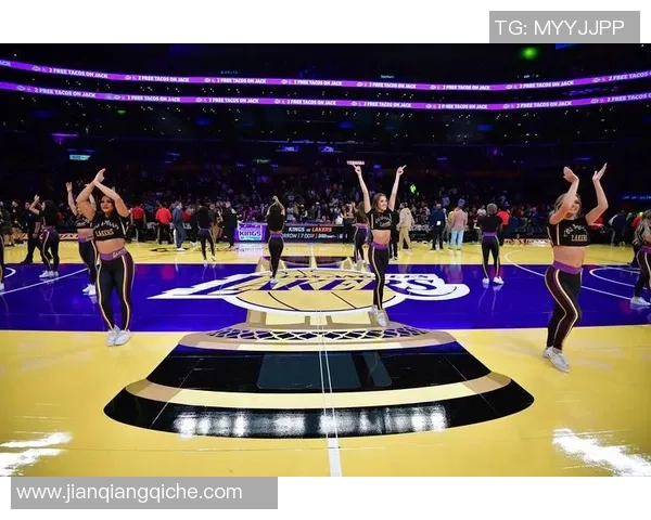 2010年NBA总决赛回顾太阳队与马刺队的激烈对决与精彩瞬间分析